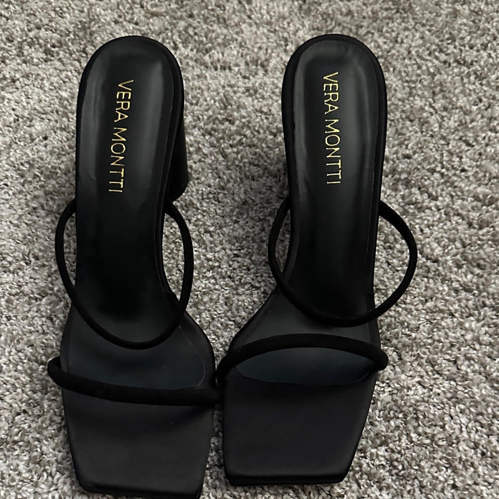 Vera Mont Elegant Black Heels